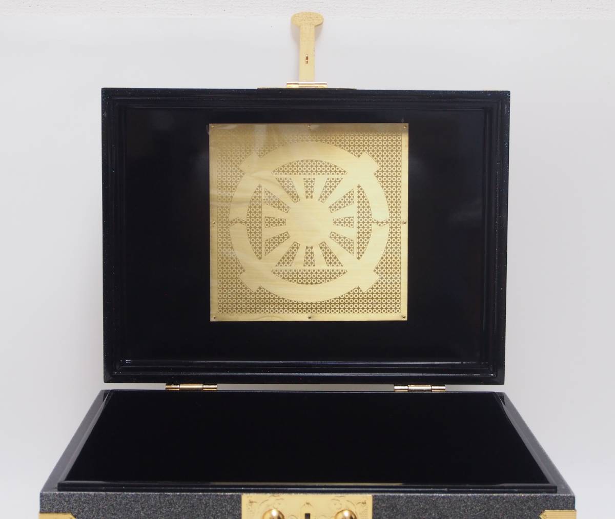 AZ-050 統一教会 天福函(チョンボッカム)収納箱 韓国 文鮮明 AZ-050 統一教会 天福函(チョンボッカム)収納箱 韓国 文鮮明