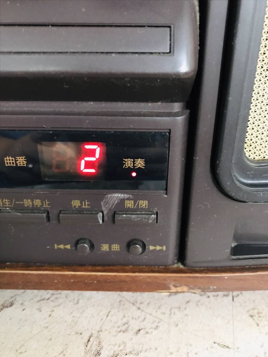 [9-121] Columbia コロンビア アンティーク調 卓上型ステレオマルチプレーヤー GP-18 レコード CD ラジオ カセットオーディオ機器 _画像3