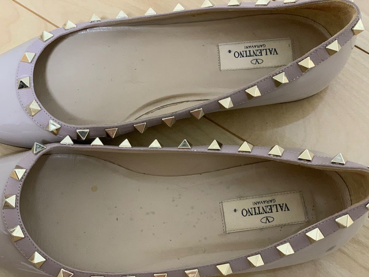 ヴァレンティノ定番デザインエナメルパンプス38.5サイズValentino