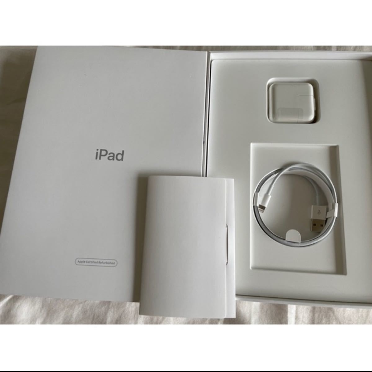 iPad Wi-Fi + Cellularモデル 32GB simフリー