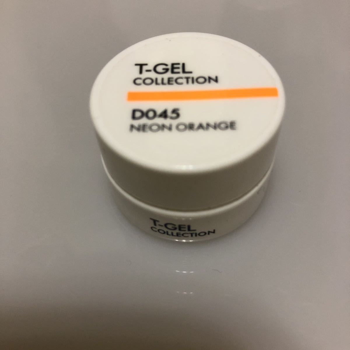 T-GEL COLLECTION カラージェル D045ネオンオレンジの画像1