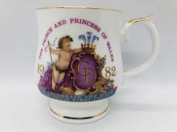 国内発送 1982年 ウィリアム王子誕生記念 マグカップ　英国ロイヤル　英国ビンテージ　D32_画像1