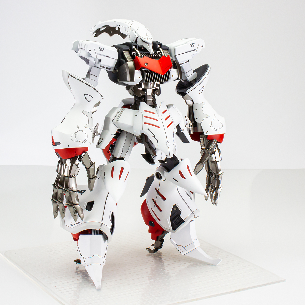 MG 1/100 キュベレイ 改修塗装済み完成品 item details MG 1/100 キュベレイ 改修塗装済み完成品 item details