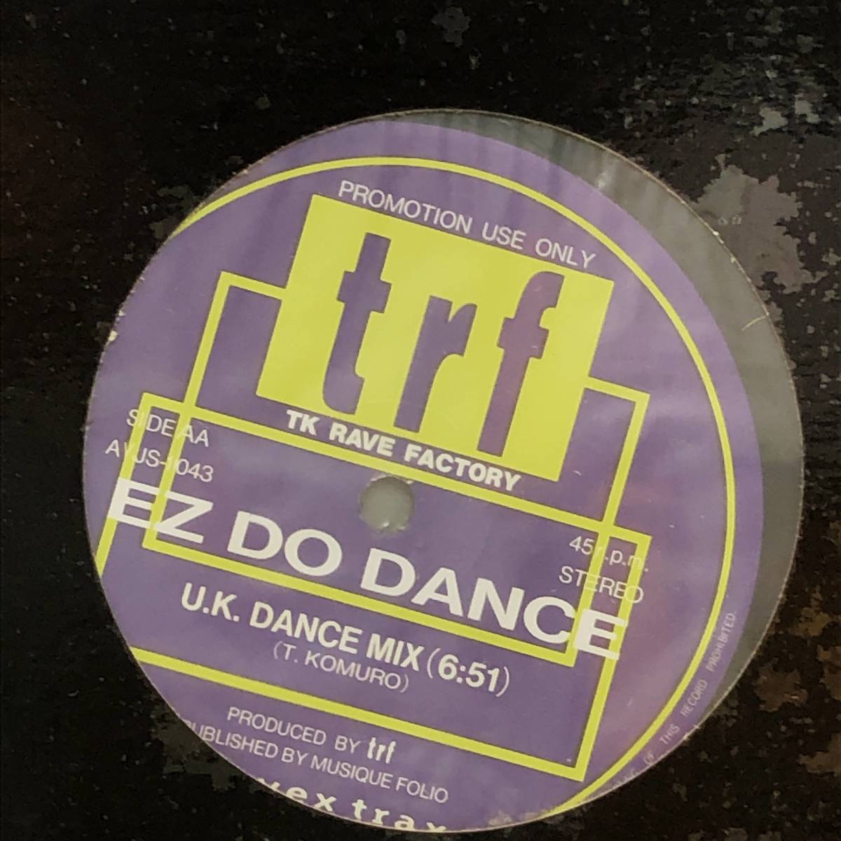 未開封 レコード trf EZ DO DANCE 7'' version U.K. dance mix 小室