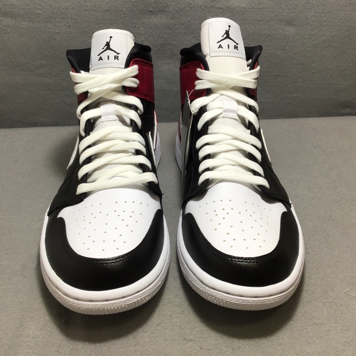 正規品 未使用 NIKE WMNS AIR JORDAN 1 MID ナイキ ウィメンズ エア