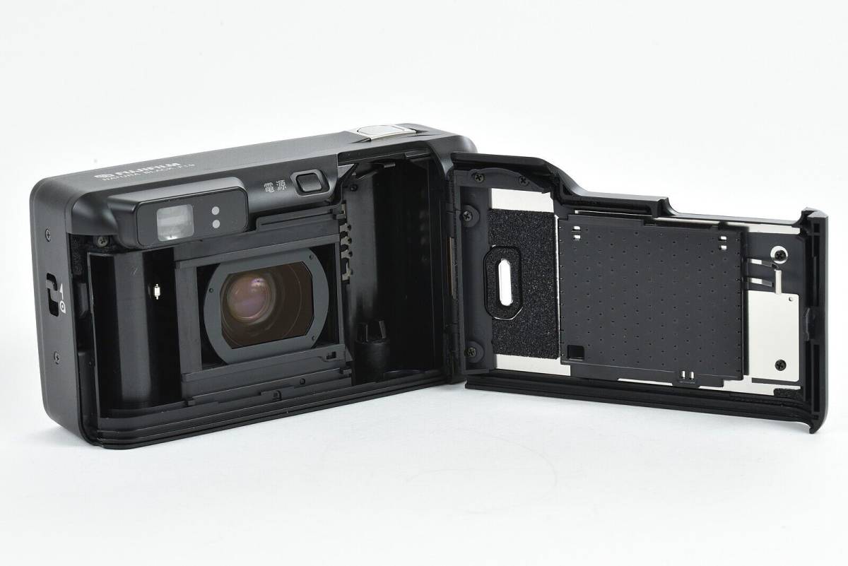 ☆極美品☆FUJIFILM 富士フィルム NATURA BLACK F1.9 人気のコンパクト