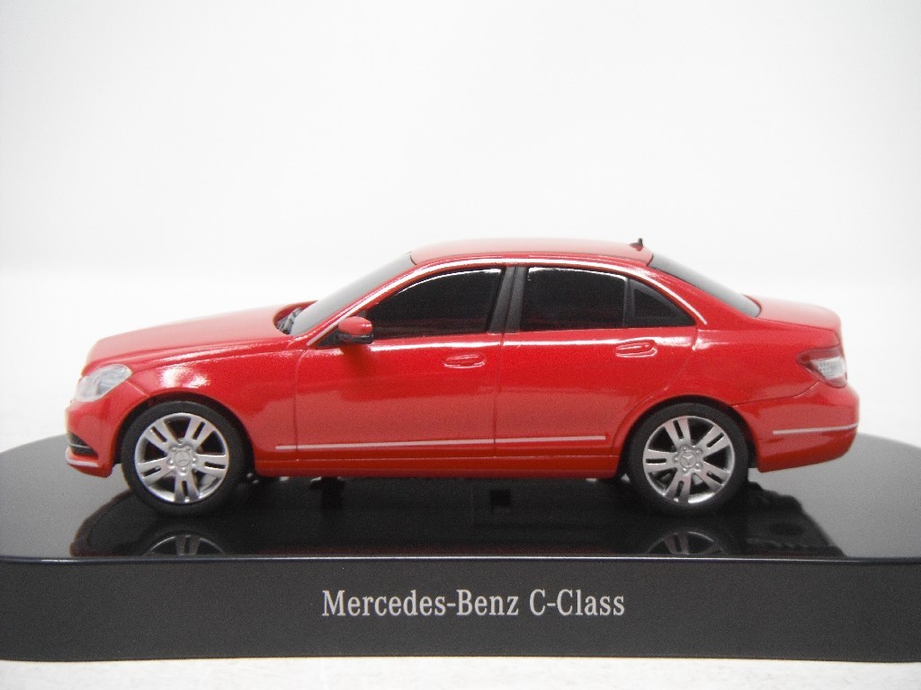 □ ディーラー 1/43 Mercedes-Benz C-Class 赤 メルセデスベンツ