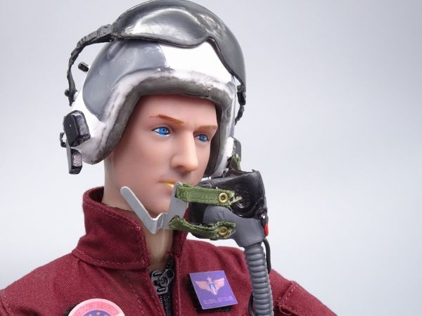 パイロット人形　ジェット戦闘機パイロット人形1/6　ヘリコプターパイロット人形【深赤】高31CM