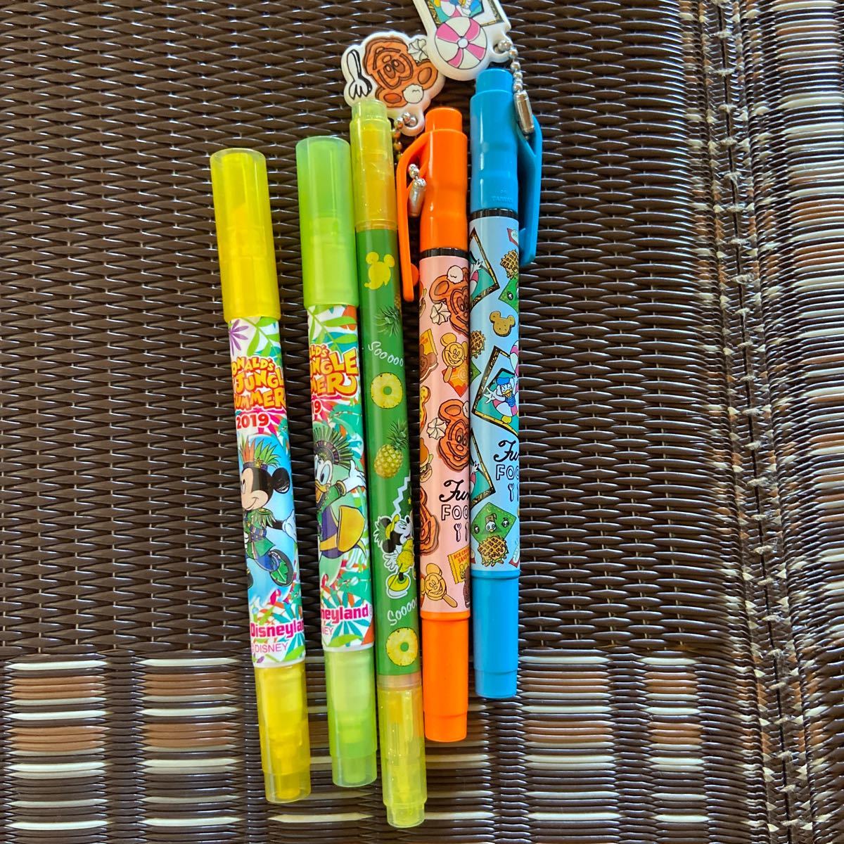 Paypayフリマ ディズニー蛍光ペンセット Paypayフリマ ディズニー蛍光ペンセット