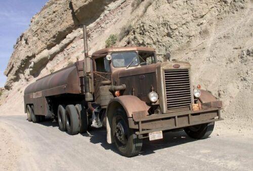新品未開封 Altaya 1/43 PETERBILT 281 (1957) 激突 duel 新品未開封 Altaya 1/43 PETERBILT 281 (1957) 激突 duel