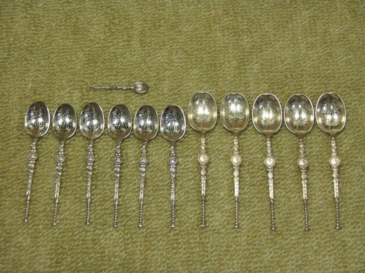 英国 アノイティングスプーン 戴冠式用と同形のスプーン３種類 銀製