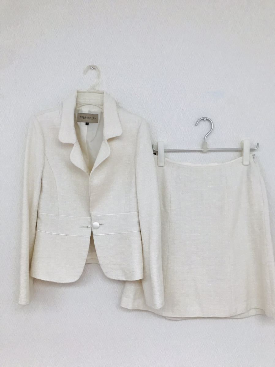  proportion / white lame tweed skirt suit 3(M corresponding ) beautiful used proportion bodydressing/ go in . type / graduation ceremony / go in ./../. examination /suits