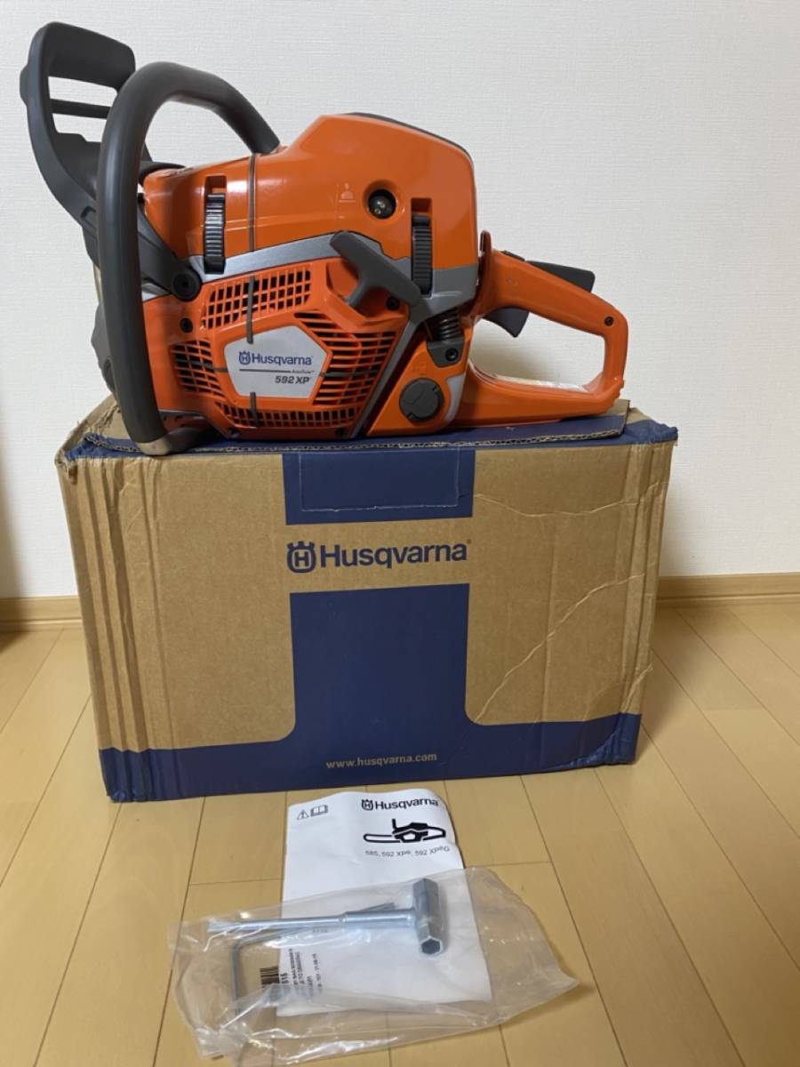 見事な 最大級!新型 新品 本体のみ 92CC エンジンチェンソー 592XPプロ用 ハスクバーナー HUSQVARNA 未使用品 チェーンソー