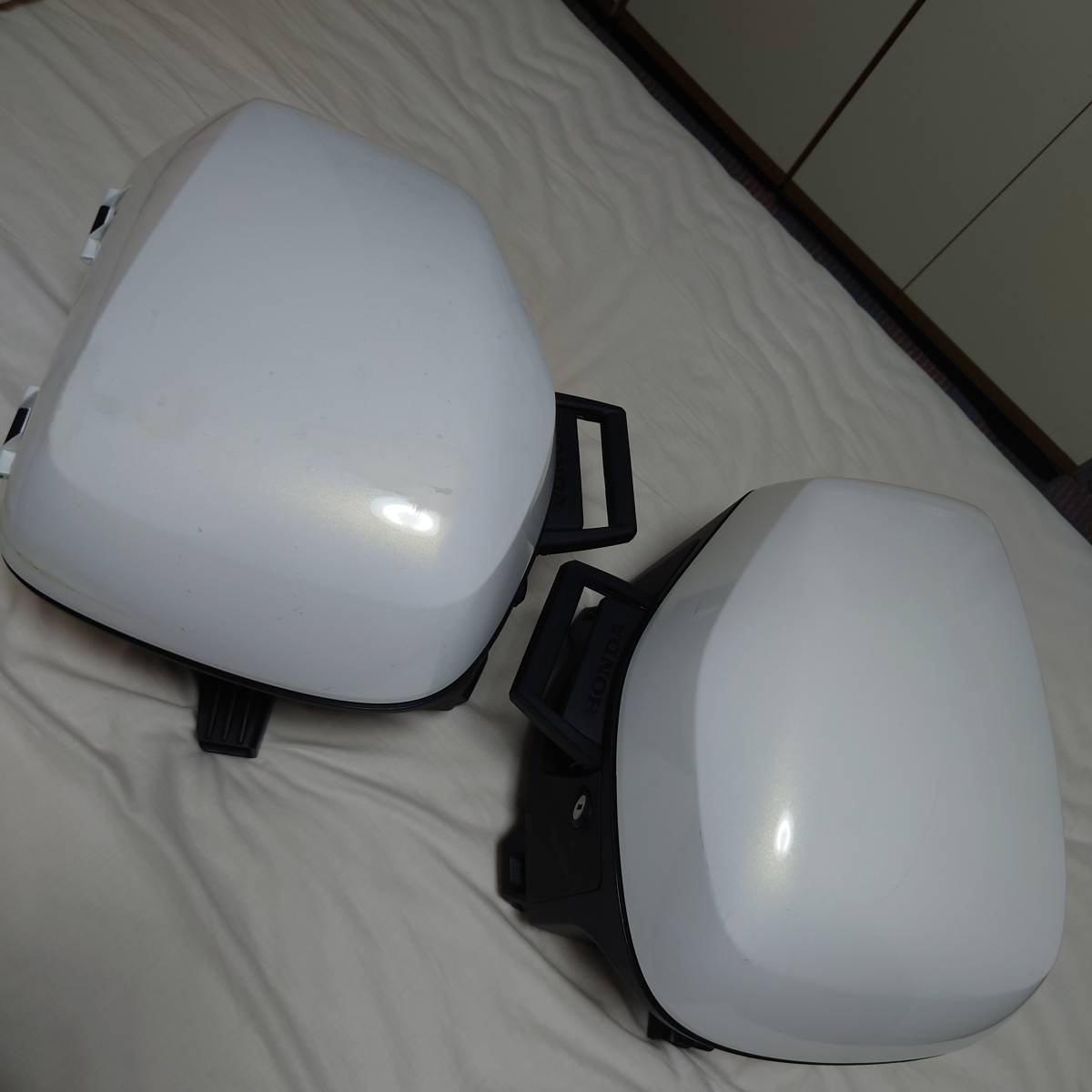 Vfr10f Vfr800f パニアケース左右 パールサンビームホワイト パニアケース 売買されたオークション情報 Yahooの商品情報をアーカイブ公開 オークファン Aucfan Com Vfr10f Vfr800f パニアケース左右 パールサンビームホワイト パニアケース 売買されたオークション情報 Yahooの商品情報をアーカイブ公開 オークファン Aucfan Com