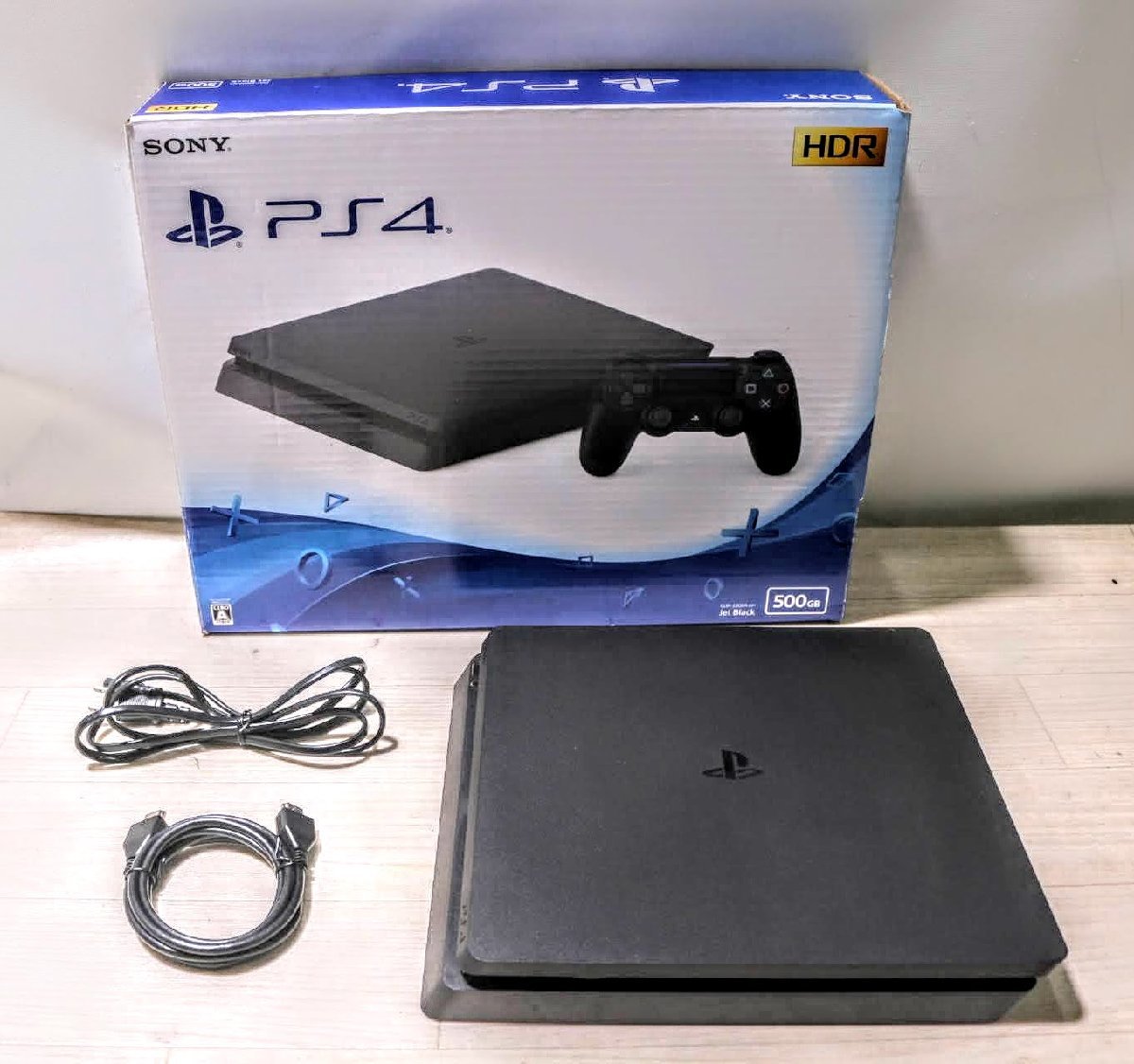 AS-0159 SONY ソニー プレイステーション4 PS4 CUH-2200A 500GB ジェットブラック ケーブル類・箱付き 初期化済み 