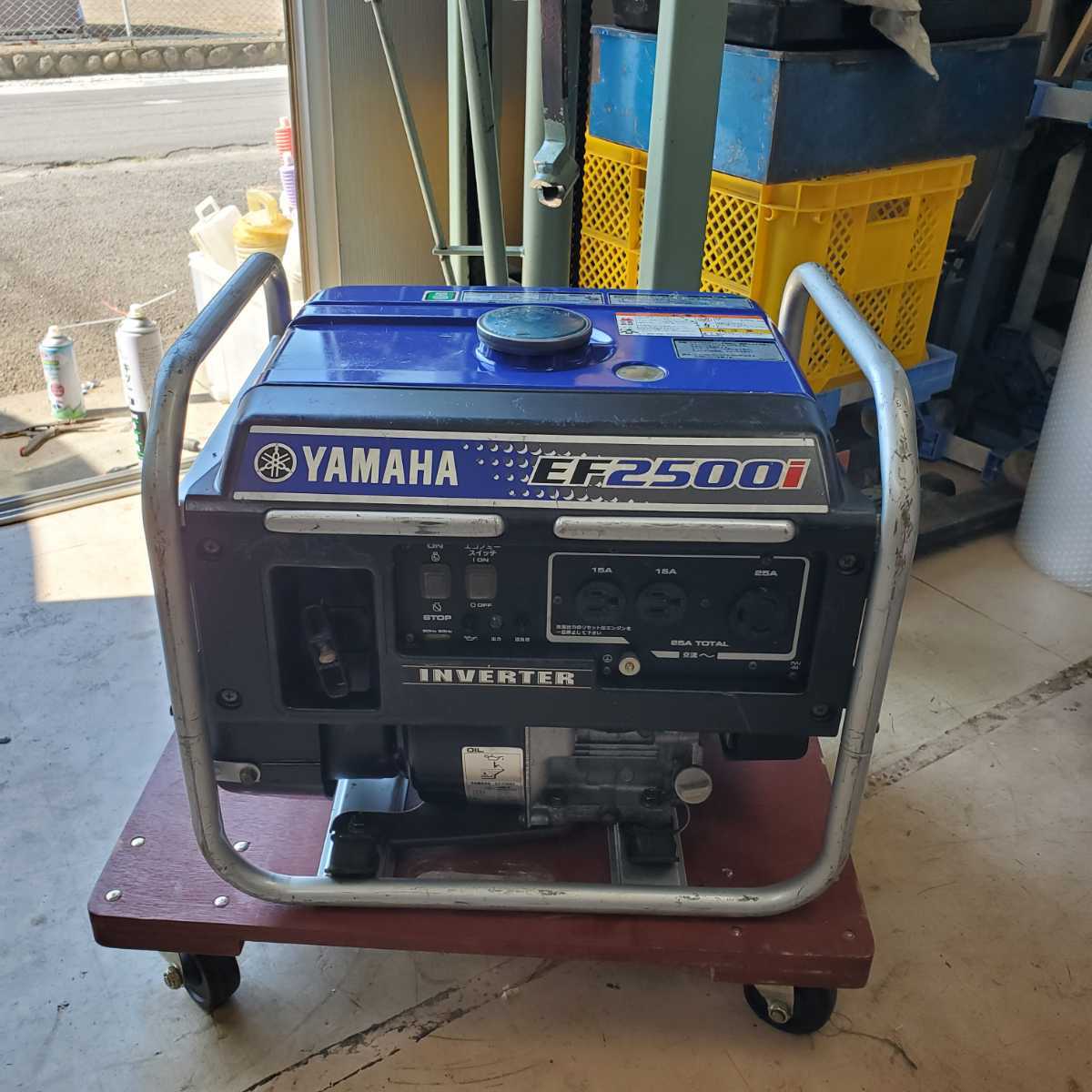 ヤマハ YAMAHA インバーター発電機 EF2500i 発電機 エンジン発電機 www ...
