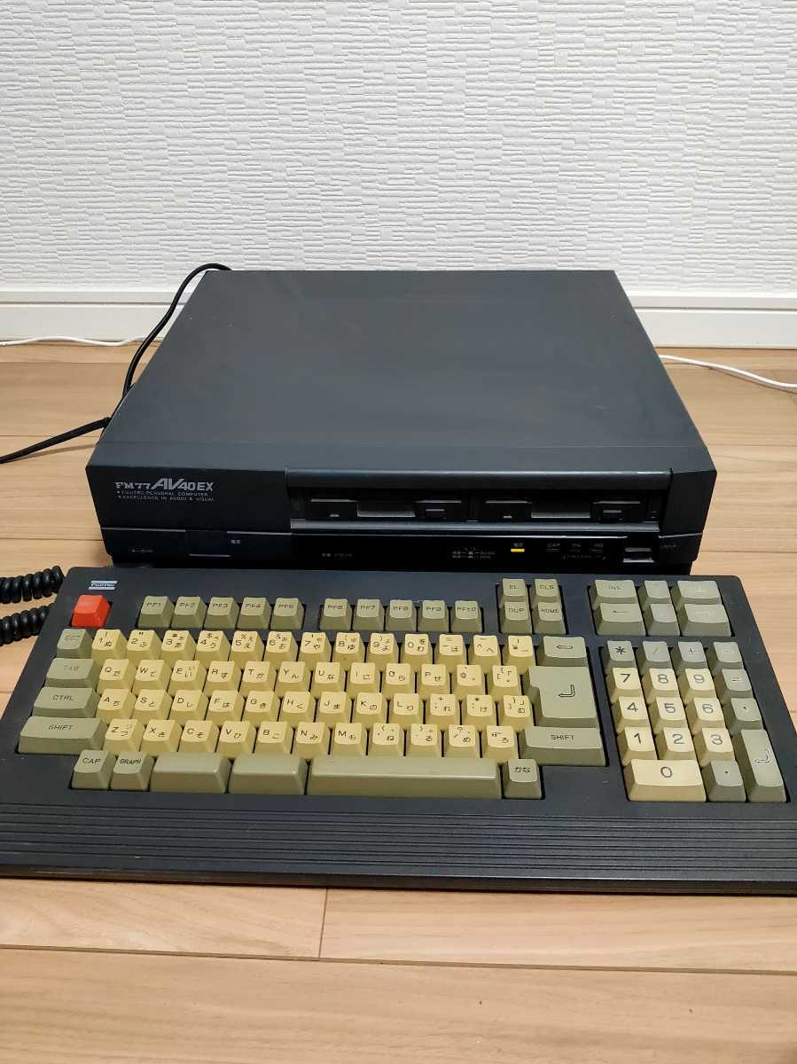 希少 FUJITSU FM77AV40EX キーボード付 8ビットパソコン 富士通 8bit personal computer 通電確認済み