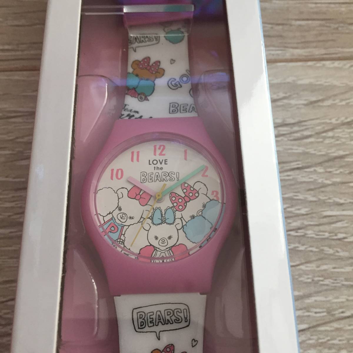  UniBearSity наручные часы новый товар не использовался в кейсе пуховка .- пудинг Cheer Disney магазин 