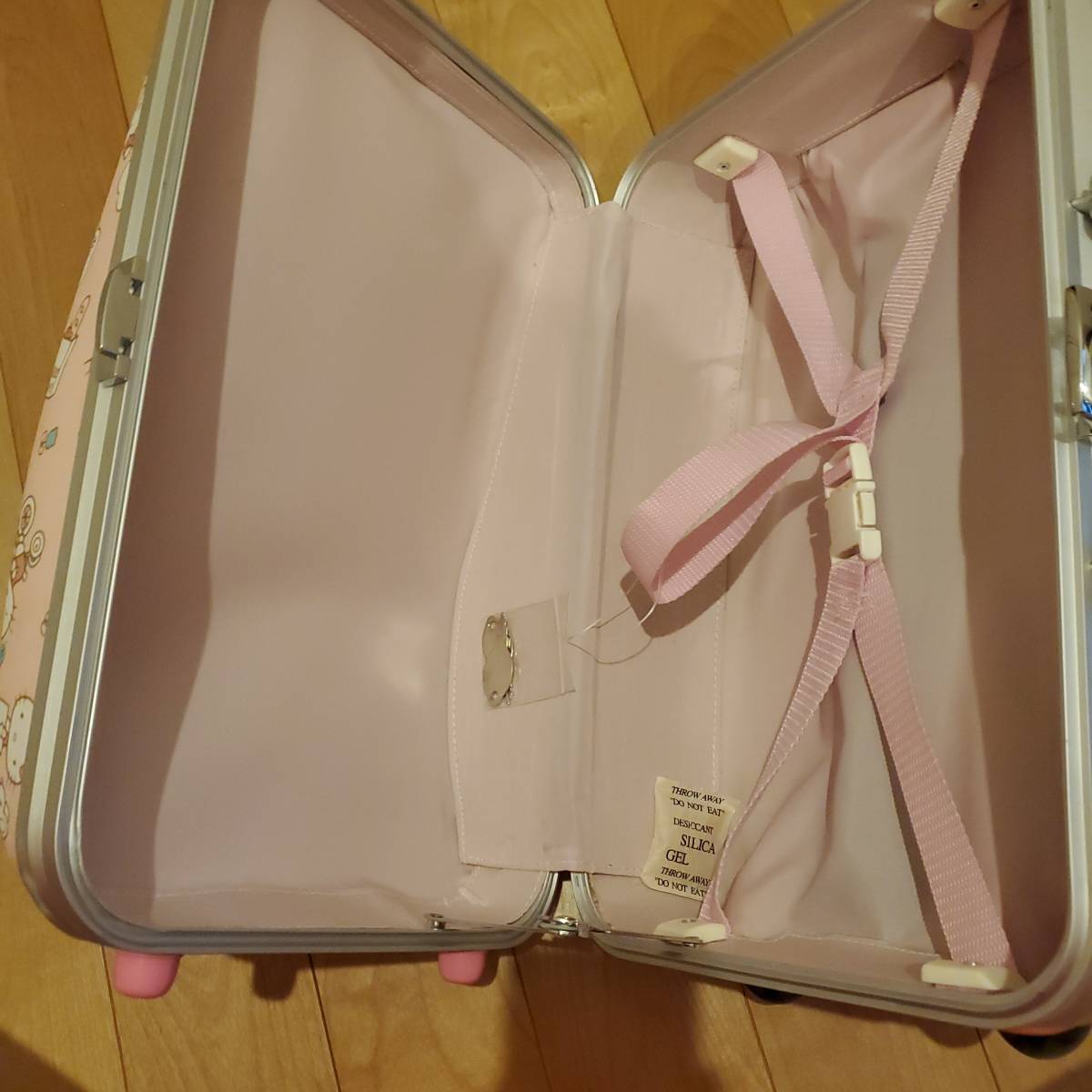 キティ スーツケース_画像5