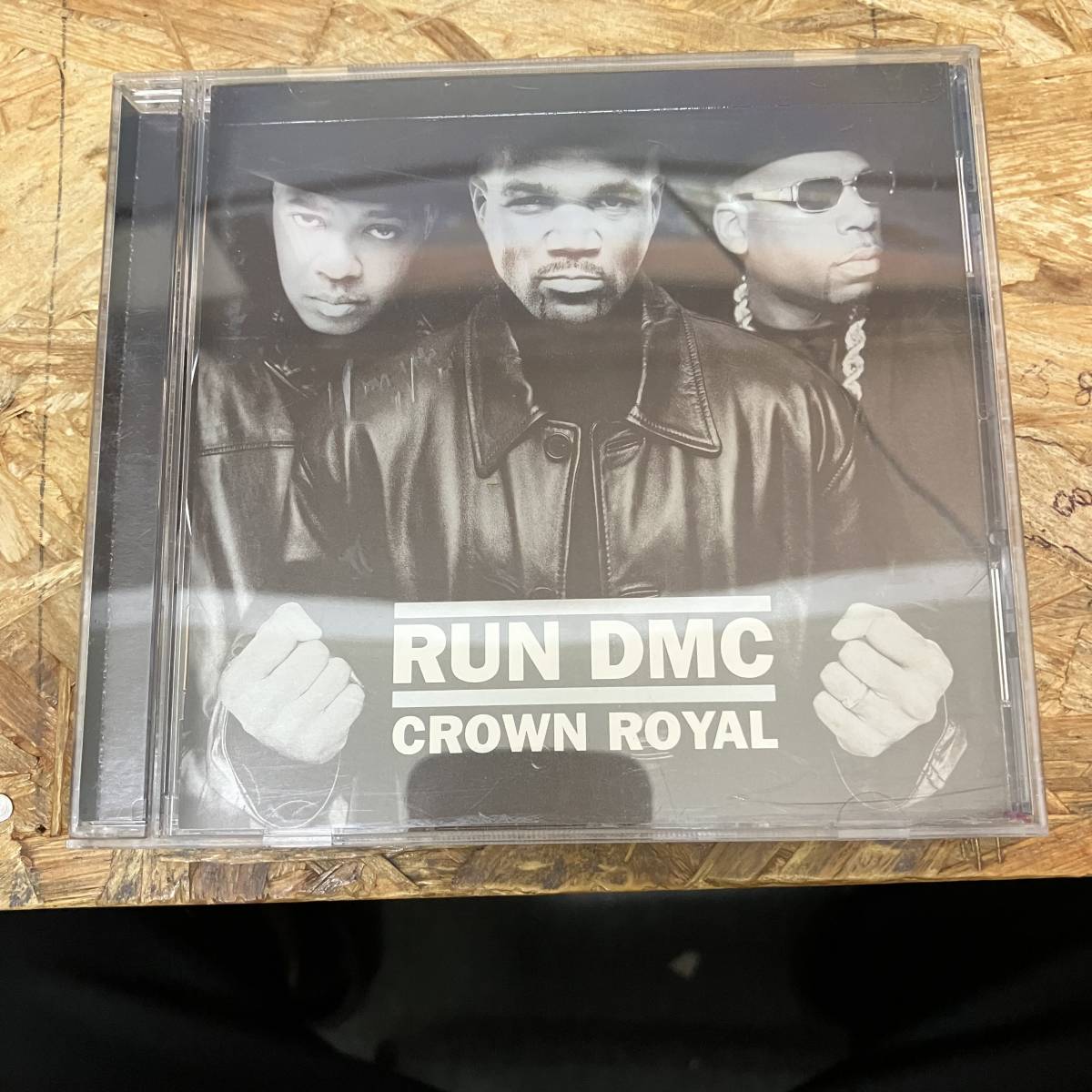 ● HIPHOP,R&B RUN DMC - CROWN ROYAL アルバム,名作! CD 中古品_画像1