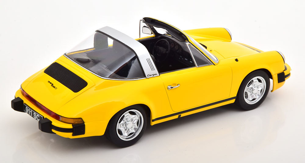 KK scale 1/18 Porsche 911 SC Targa 1978 イエロー ダイキャスト製　ポルシェ_画像2