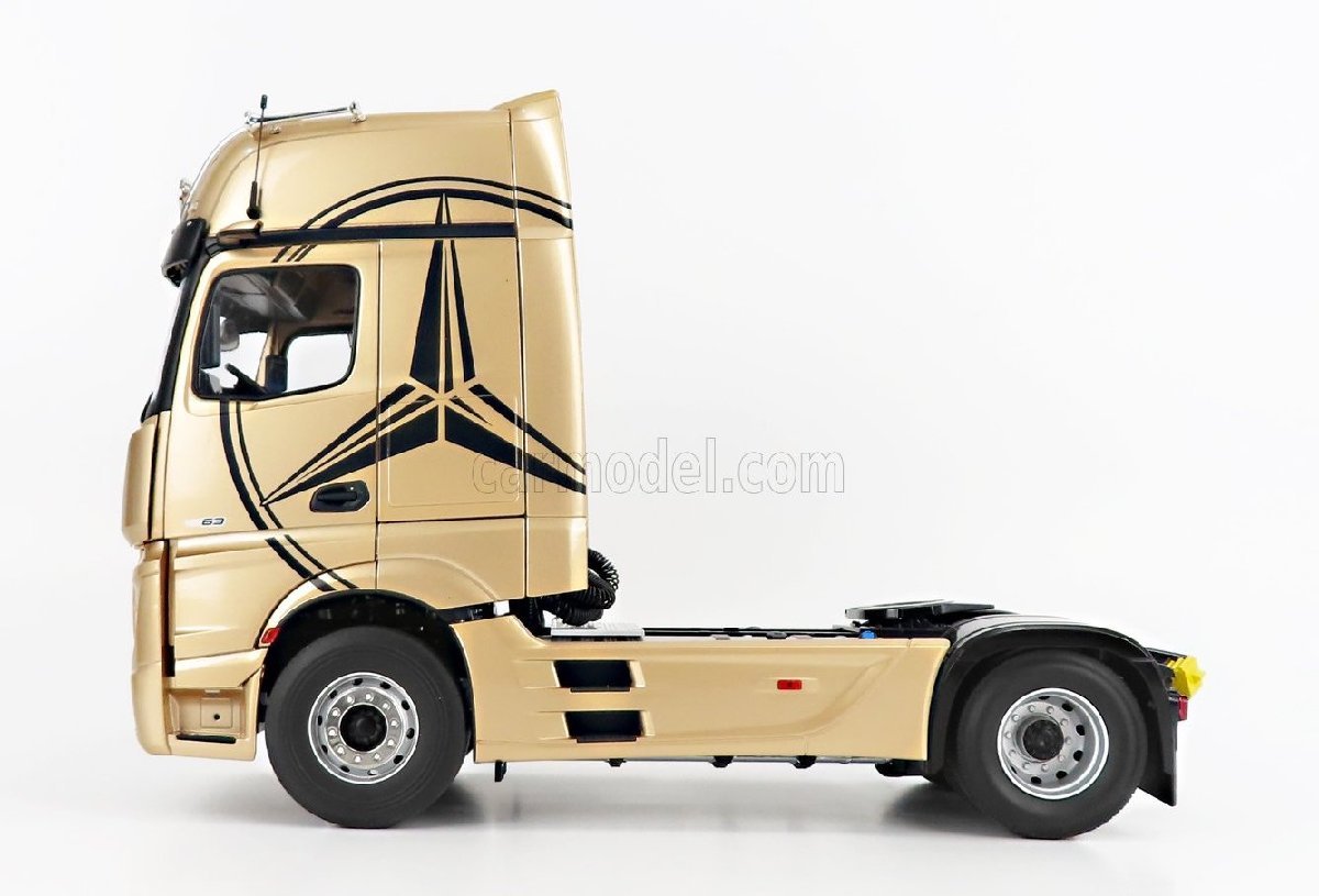 NZG 1/18 Mercedes Benz Actros Gigaspace 4x2 CHAMPAGNE　メルセデス　ベンツ　アクトロス　トレーラーヘッド_画像4