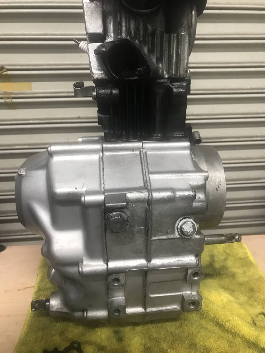 ダックス 70 実働 エンジン 遠心クラッチ 3速 72cc 6V 純正41 ダックス 70 実働 エンジン 遠心クラッチ 3速 72cc 6V 純正41