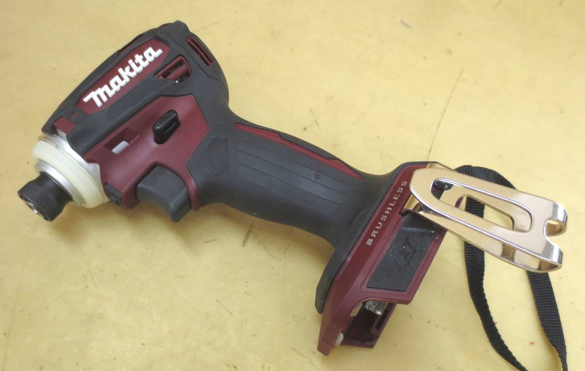 P27☆makita マキタ☆6.0Ah 18V 充電式インパクトドライバ TD172DGXAR