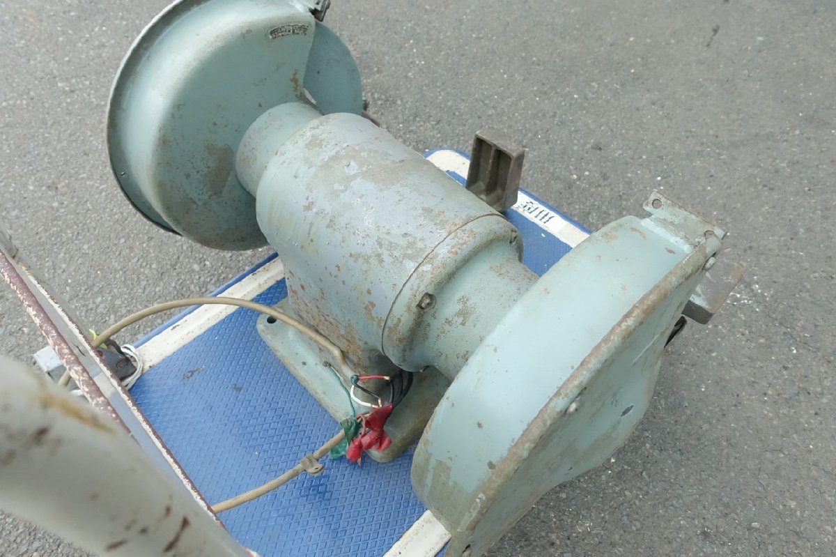 305mm 三菱 ベンチグラインダー TG-305A 大型 両頭 305mm 三菱 ベンチグラインダー TG-305A 大型 両頭