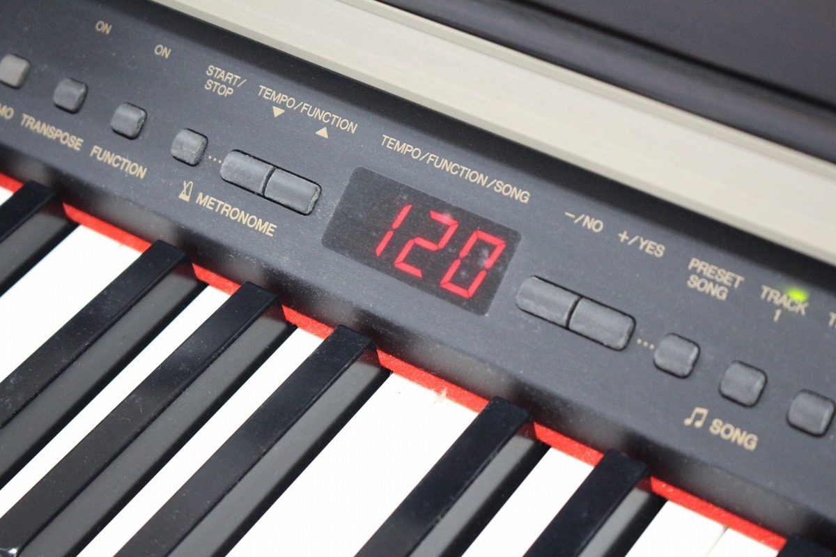 ◎【行董】YAMAHA Clavlnova グラビノーバ ヤマハ 2001年製 電子ピアノ 音出し確認済み 鍵盤楽器 付属品多数 直接引き取り限定 CA000BOS55_画像2