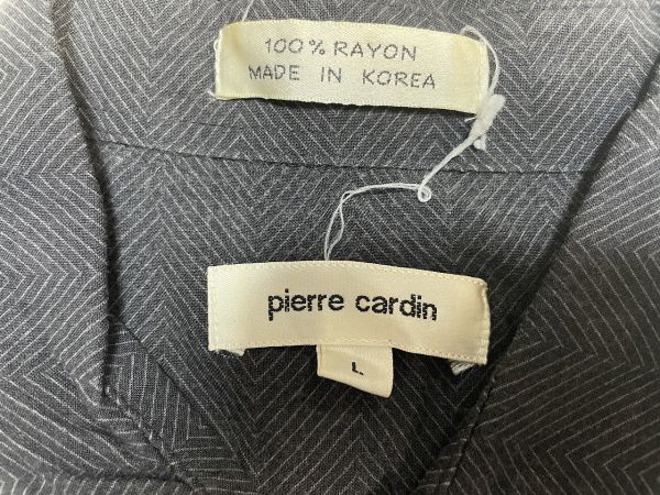 ☆US古着 Pierre Cardin ピエールカルダン アロハシャツ 半袖シャツ 柄 ボタニカル柄 ブラック黒【S】レーヨン　　　　◆3561◆_画像2