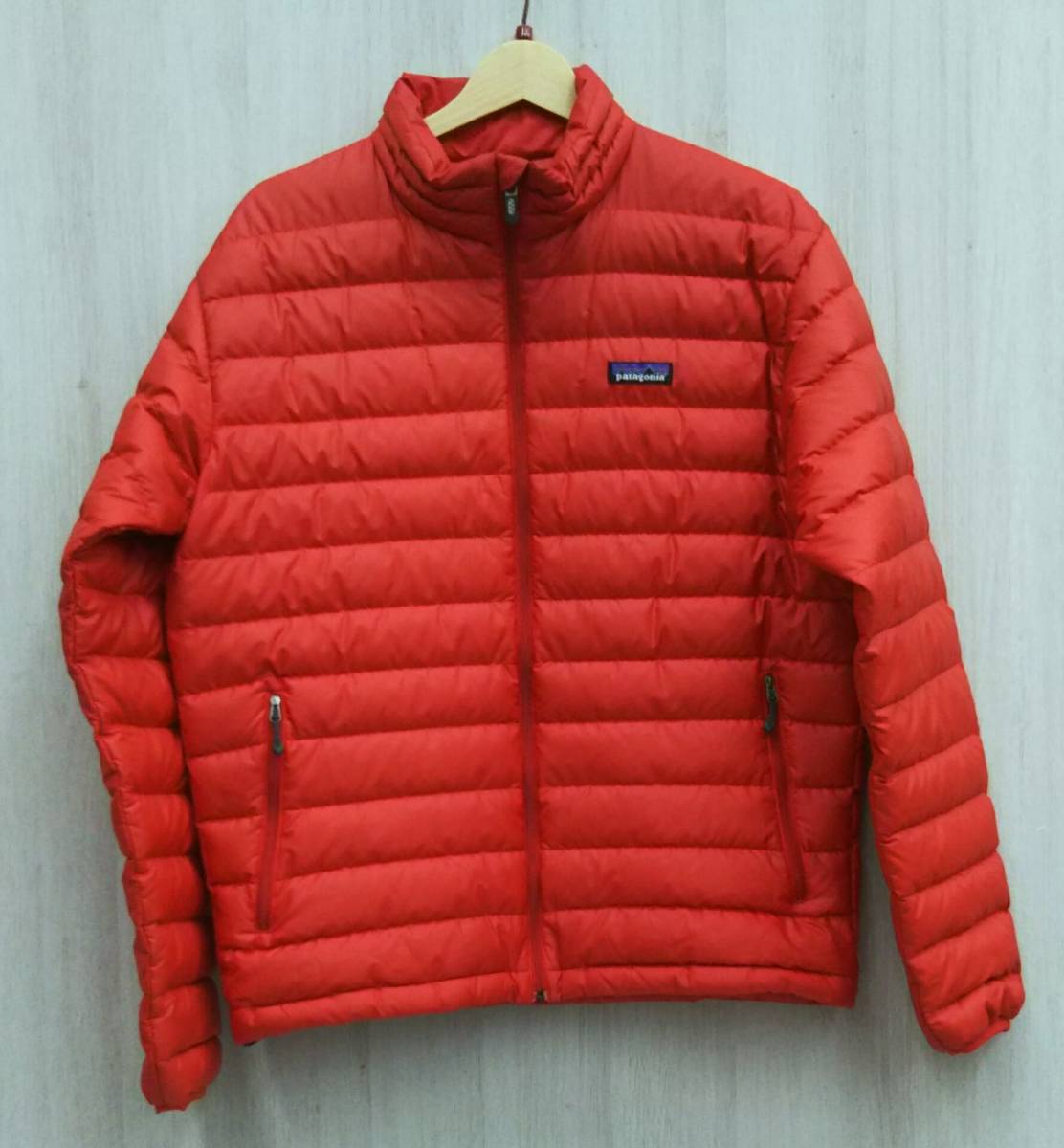 新しいスタイル patagonia パタゴニア ダウンセーター ダウン