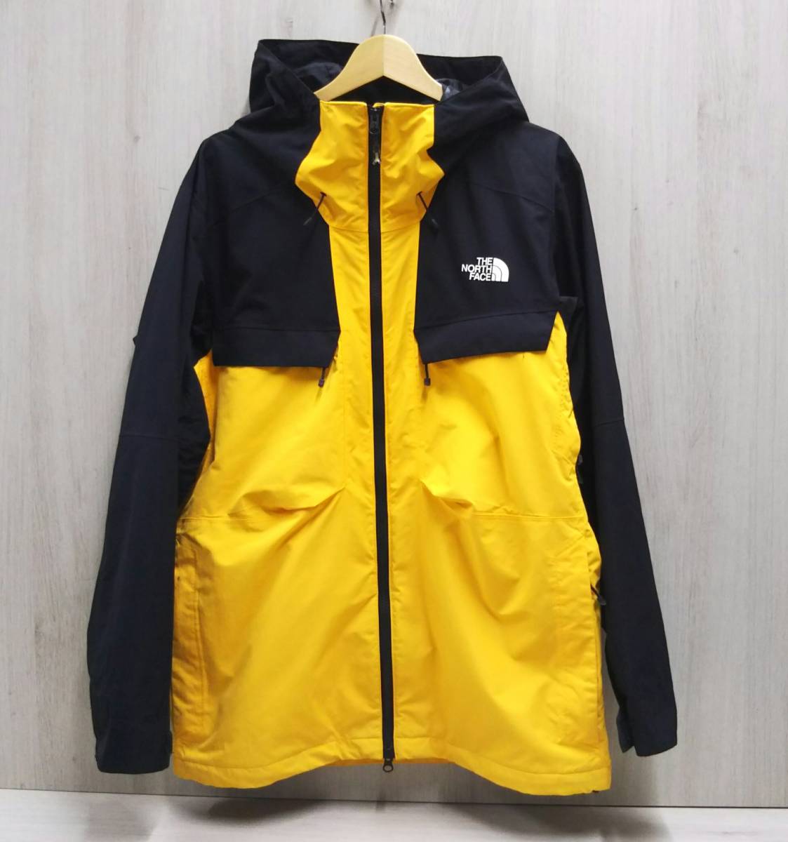 THE NORTH FACE ジャケット イエロー ×ブラック NS61904 ノース