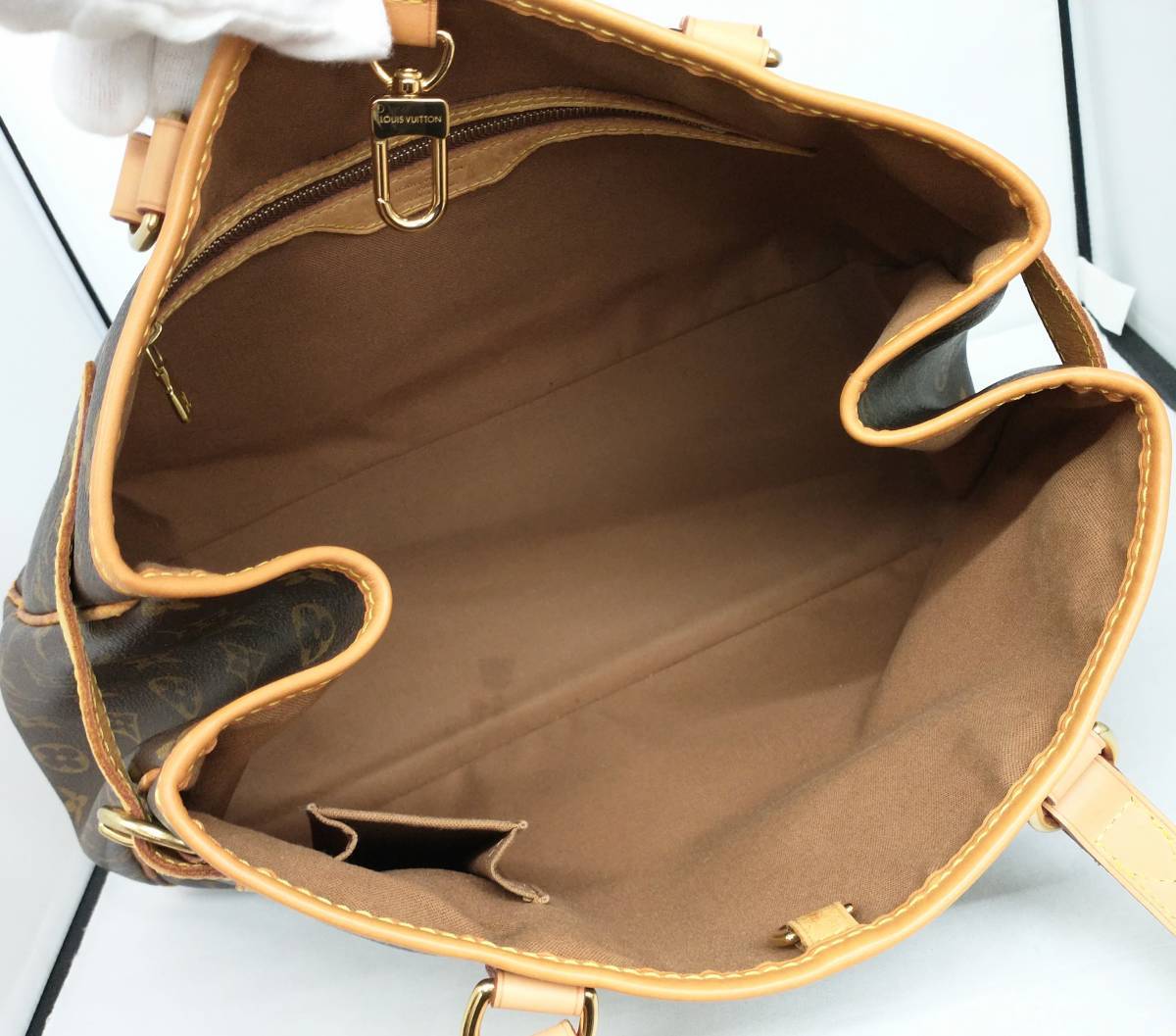 LOUIS VUITTON ルイヴィトン モノグラム バティニョール・オリゾンタル