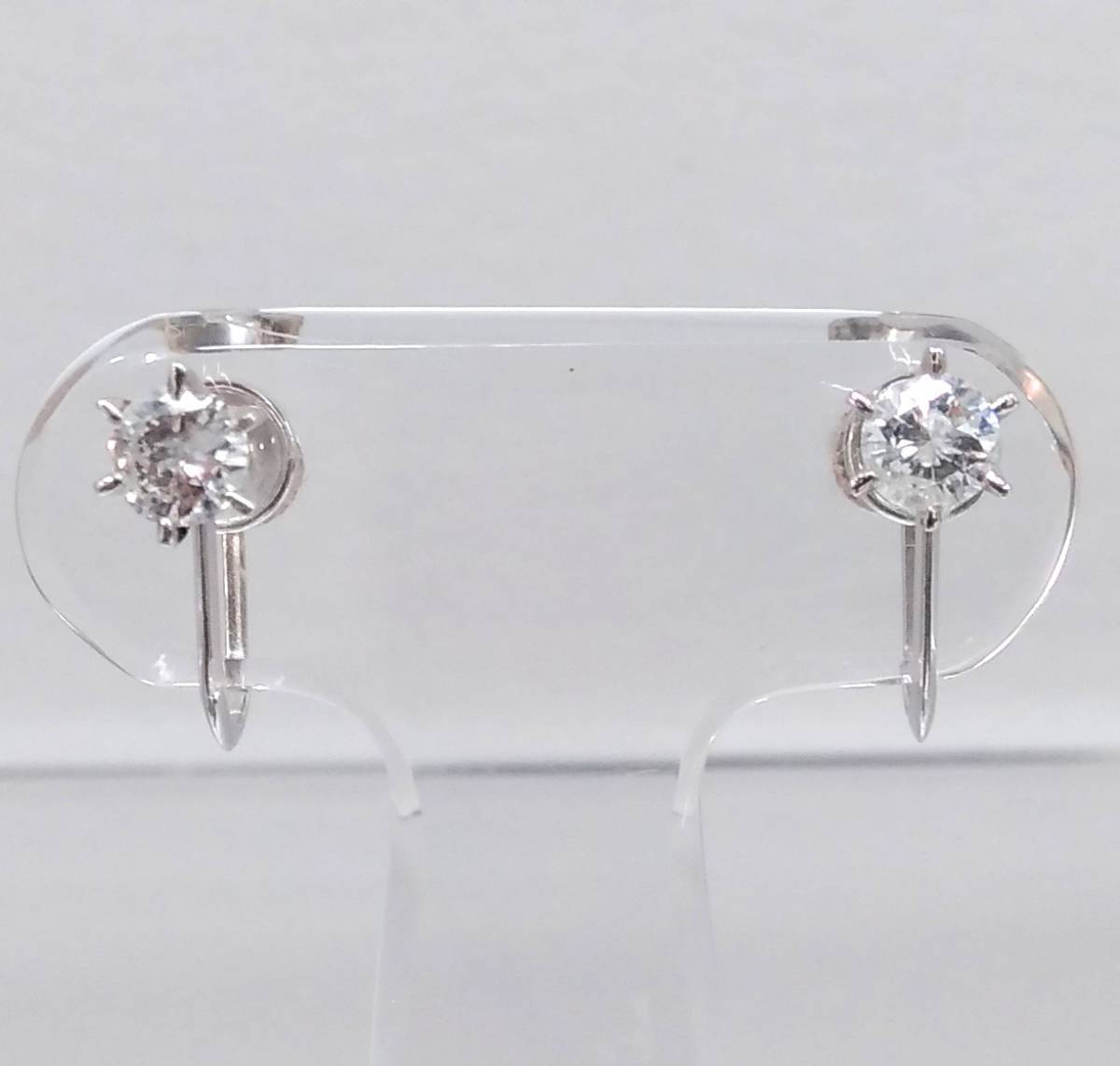 Pt850 ダイヤモンド 0.22ct 0.25ct イヤリング 約2.1gの画像1