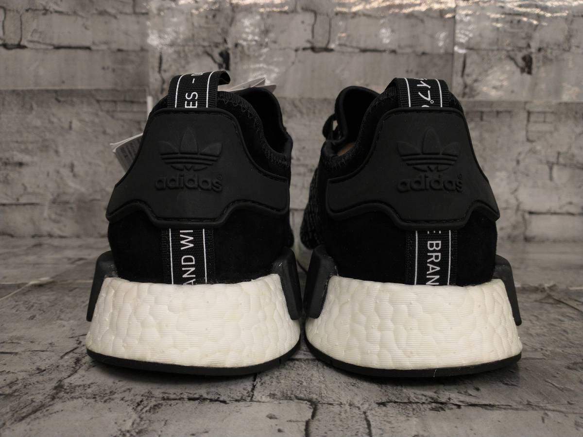 美品 adidas アディダス NMD R1 ノマドランナー1 THE BRAND WITH THE 3 STRIPES S76519 サイズ27.5 BLACKOUT ブラック_画像5