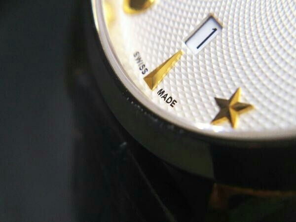 【テレビで話題】 14212円 GUCCI 5ATM 腕時計 自動巻き 126.4 16542136 グッチ 男性用