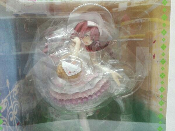  unopened goods figure .... large cape . flower tevo-tin green never. 1/8