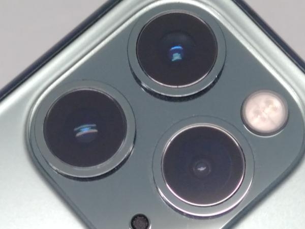 docomo 【SIMロック解除済】MWC62J/A iPhone 11 Pro 64GB ミッドナイトグリーン do_画像5