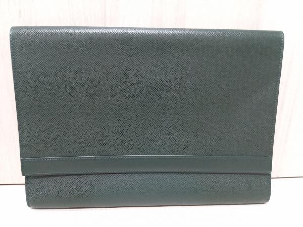 At Auction: Louis Vuitton, LOUIS VUITTON VOLGA clutch bag.