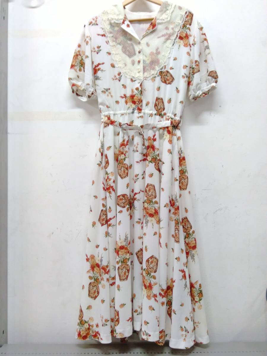 【現(xiàn)狀品】KANEKO ISAO カネコイサオ K71FA16 半袖ワンピース ロングワンピース レディース ホワイト フラワーベース 花柄