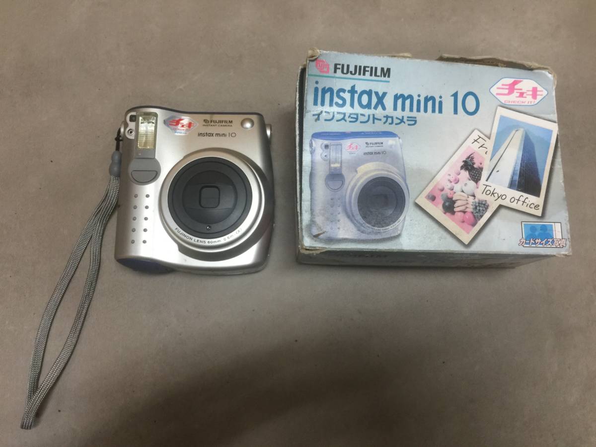 中古 チェキミニ 10 インスタントカメラ 富士フィルム（FUJI FILM INSTAX MINI10、シルバー）ポラロイドカメラ 作動未確認のためジャンク品_画像1