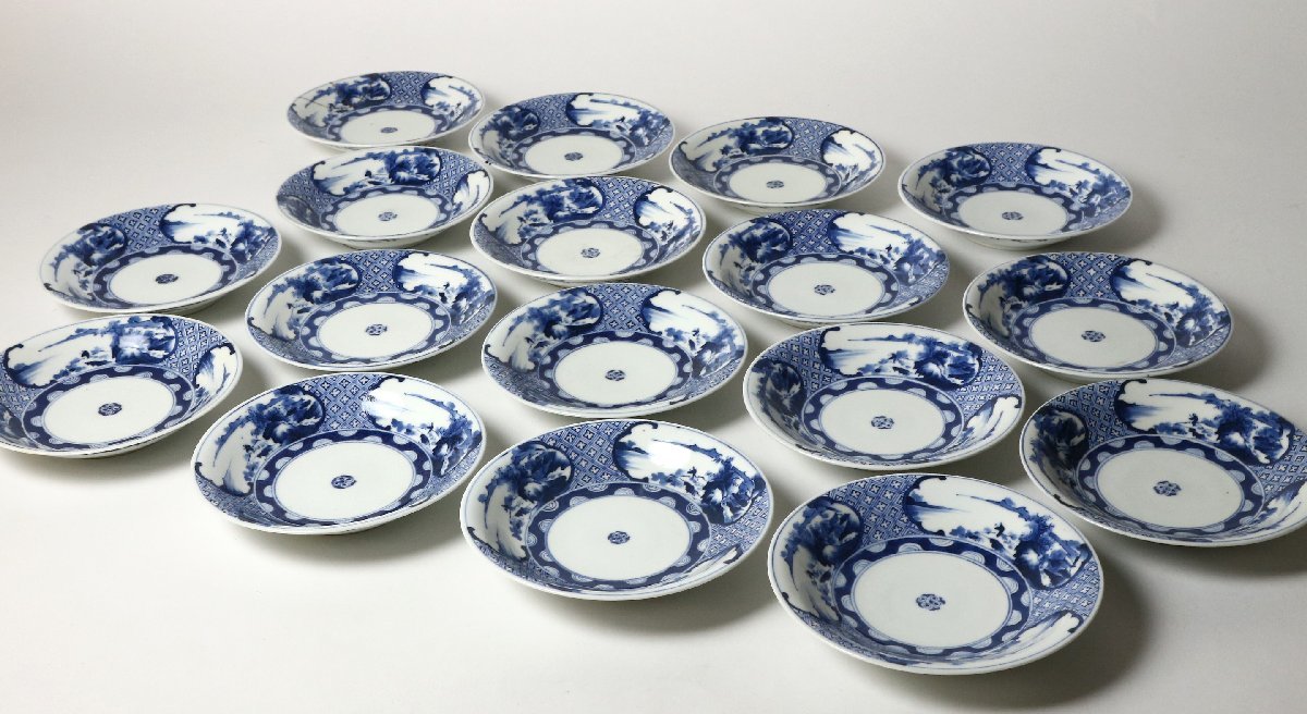 ヤフオク! - 古伊万里 染付 山水風景図 中皿 十七客 木箱 / 銘々皿...