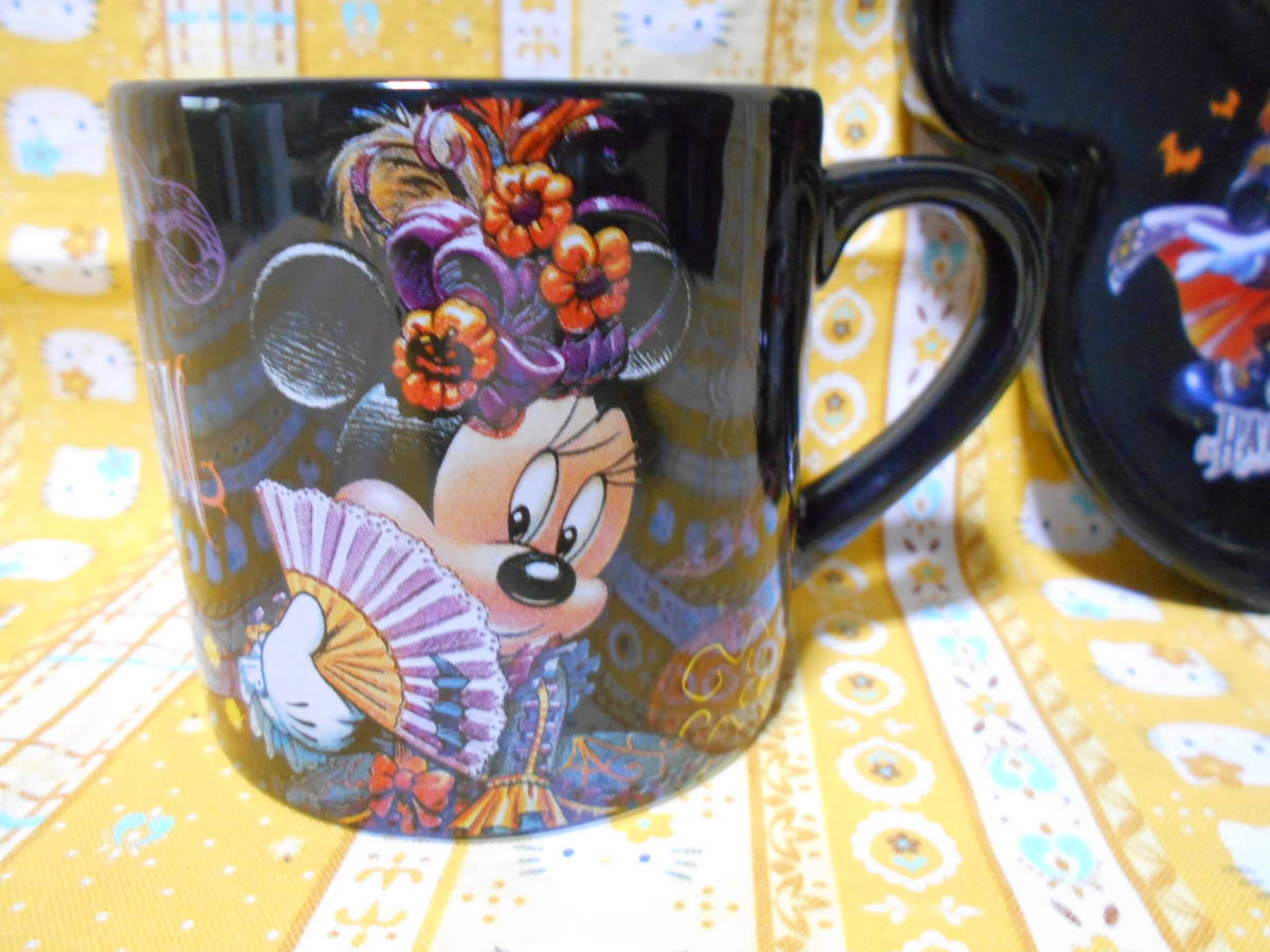 ♪ディズニー美品東京ディズニーシーハロウィン2009陶器製カップ＆ミッキーマウス型プレートセットミニーマウス_画像2