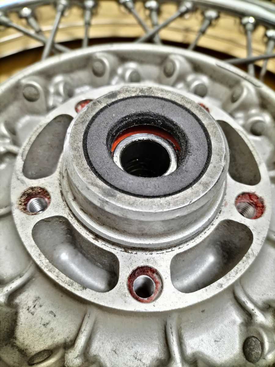 カワサキ ゼファー 1100 RS 純正 ホイール 18インチ 750 カワサキ ゼファー 1100 RS 純正 ホイール 18インチ 750
