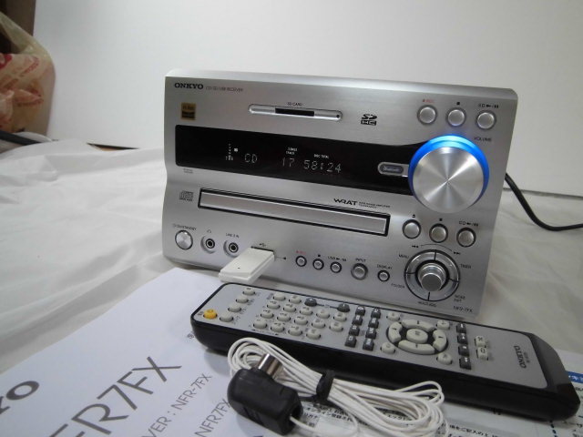〓2018年製〓 ONKYO X-NFR7FX(D) CD/SD/USBレシーバーシステム