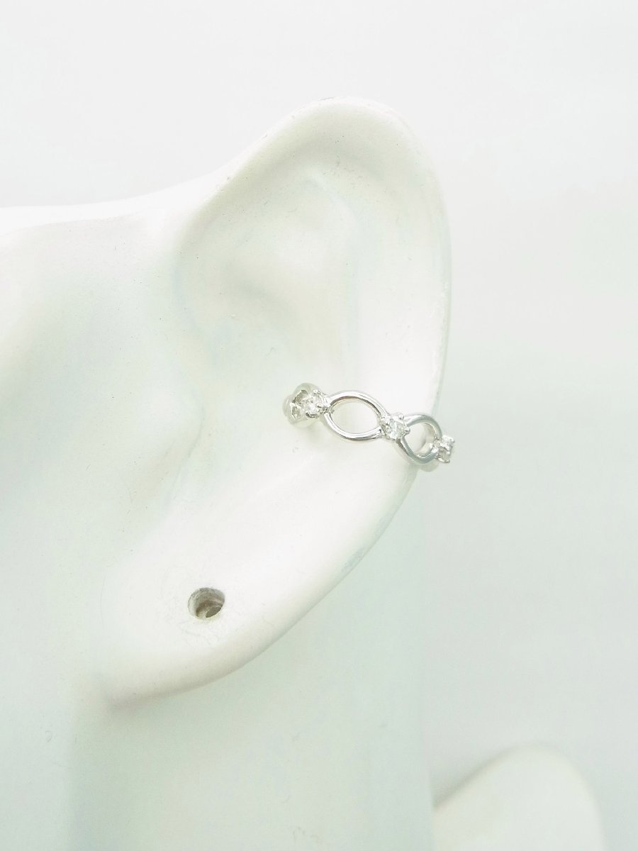 耳の重ね付アクセ上質天然ダイヤモンド/18金ホワイト製/イヤーカフ