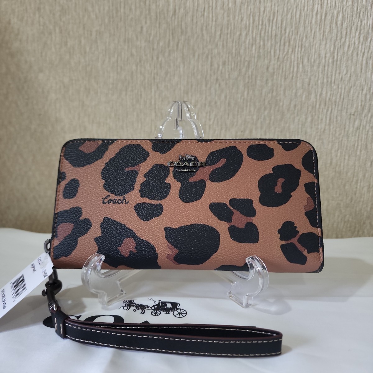 ☆COACH ☆長財布☆レオパード ヒョウ柄☆新作☆新品未使用
