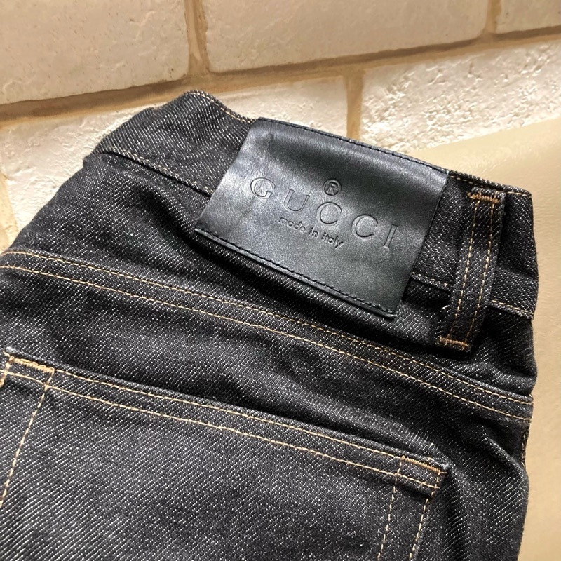 ○日本正規品○ 送料込み◎美品!GUCCI【トムフォード監修】イタリア製◎定価:100,500円【グッチ】正規品◎黒系【シェリーライン】デニム ジーンズ/メンズ ボトムス タケオキクチ メンズ ストール チェック 黒 紫 毛 ナイロン イタリア製 美品