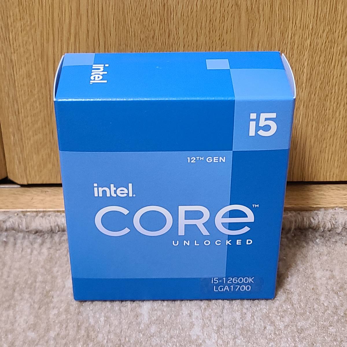intel Core i5 12600KF 新品未開封箱ダメージ www.mobelix.com.mk